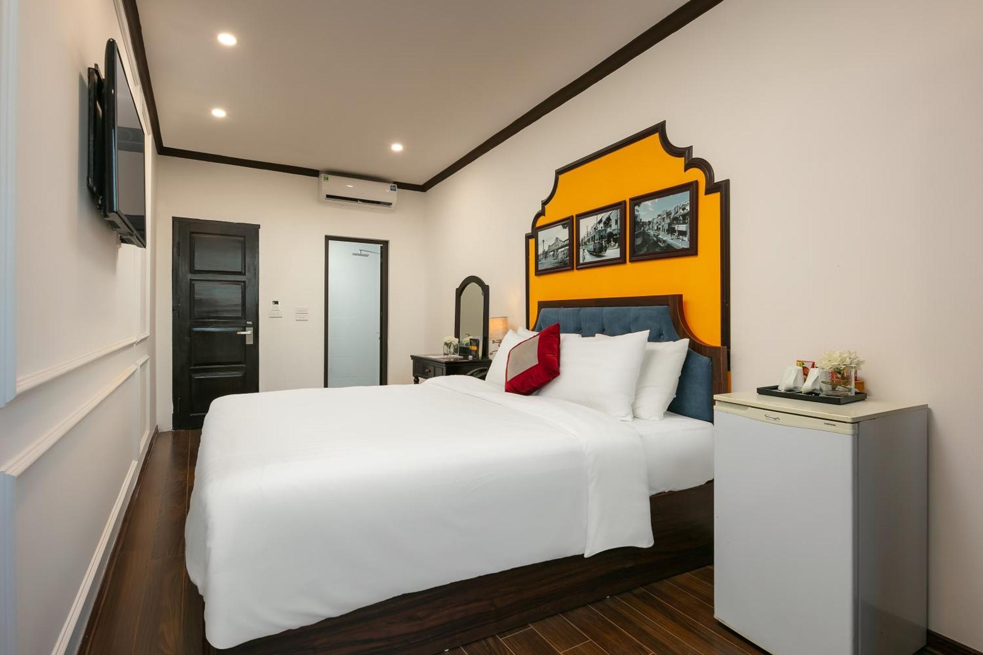 Hotel Silk Castle & 3*